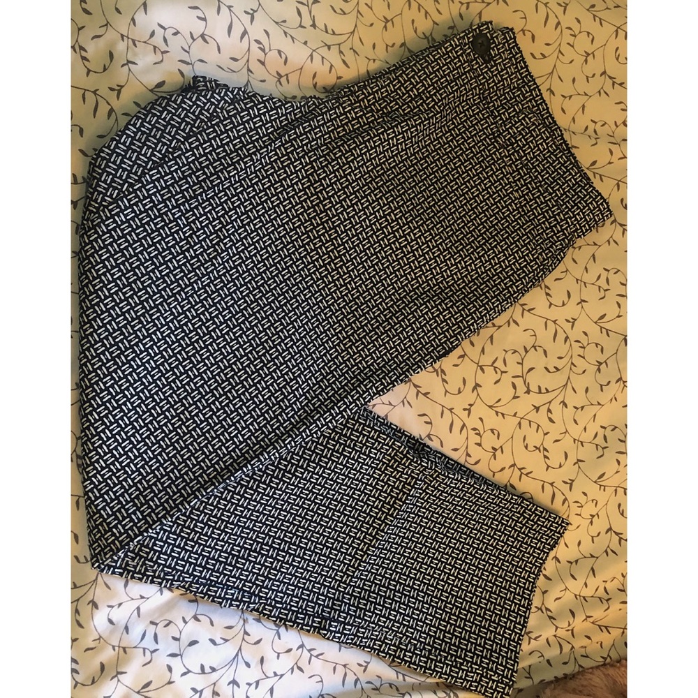 Gap Slim City Black/White Khakis size 8R